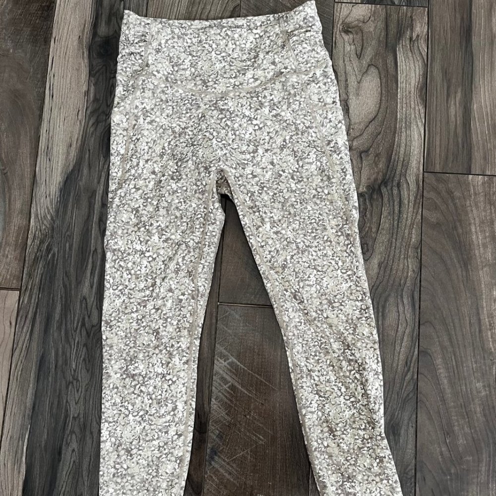 Zyia Bentonite Ruched Pocket Hi-rise 7/8 24"